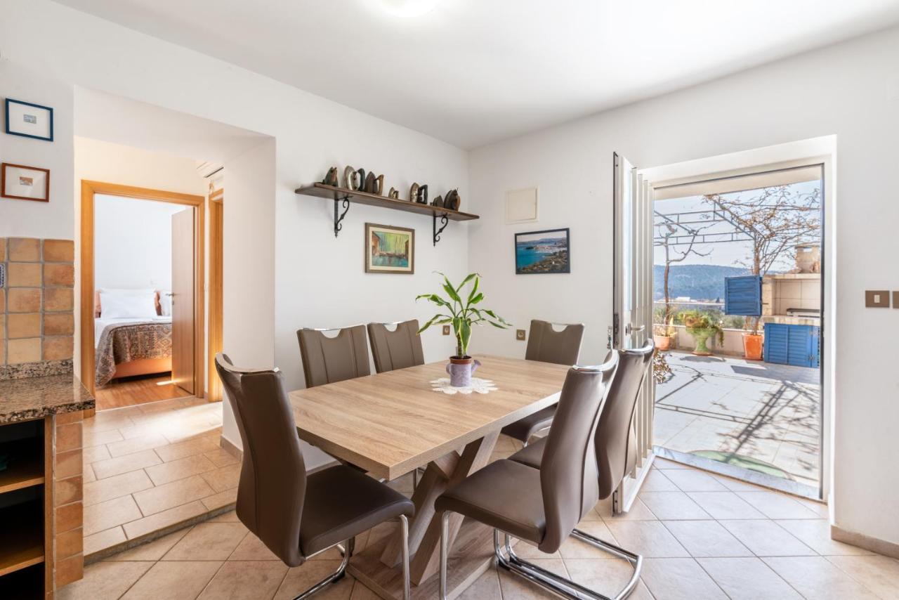 Apartments With A Parking Space Lopar, Rab - 14070 Exterior foto