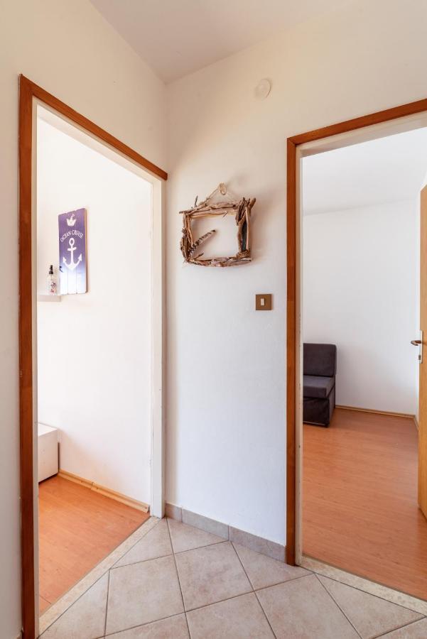 Apartments With A Parking Space Lopar, Rab - 14070 Exterior foto