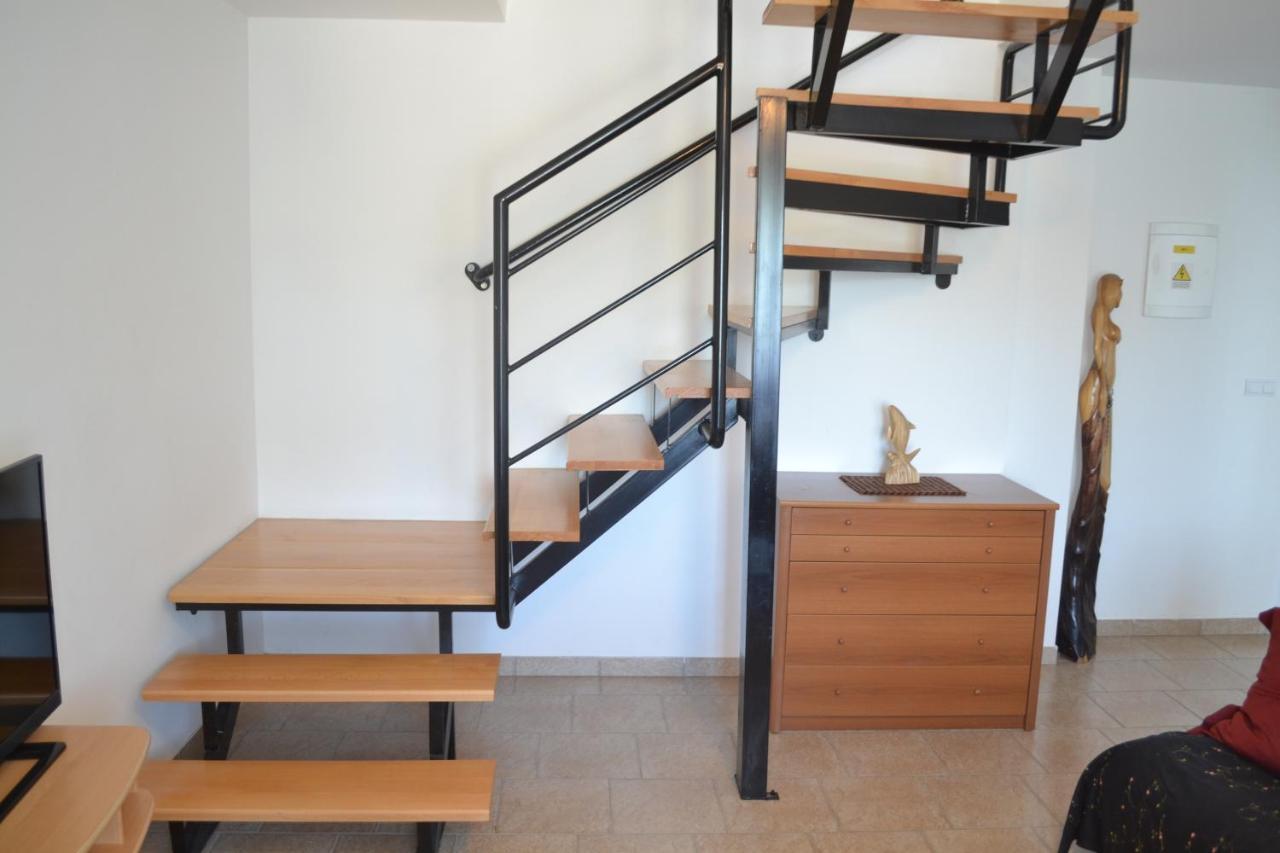 Apartments With A Parking Space Lopar, Rab - 14070 Exterior foto