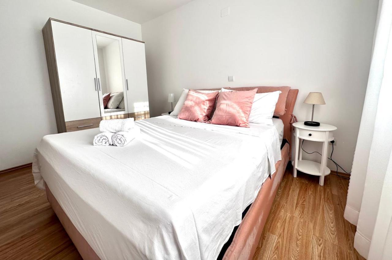 Apartments With A Parking Space Lopar, Rab - 14070 Exterior foto